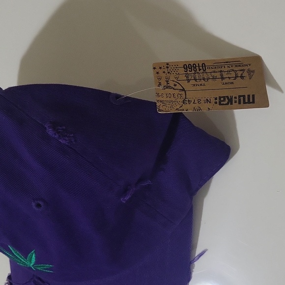 Cap - Picture 5 of 9